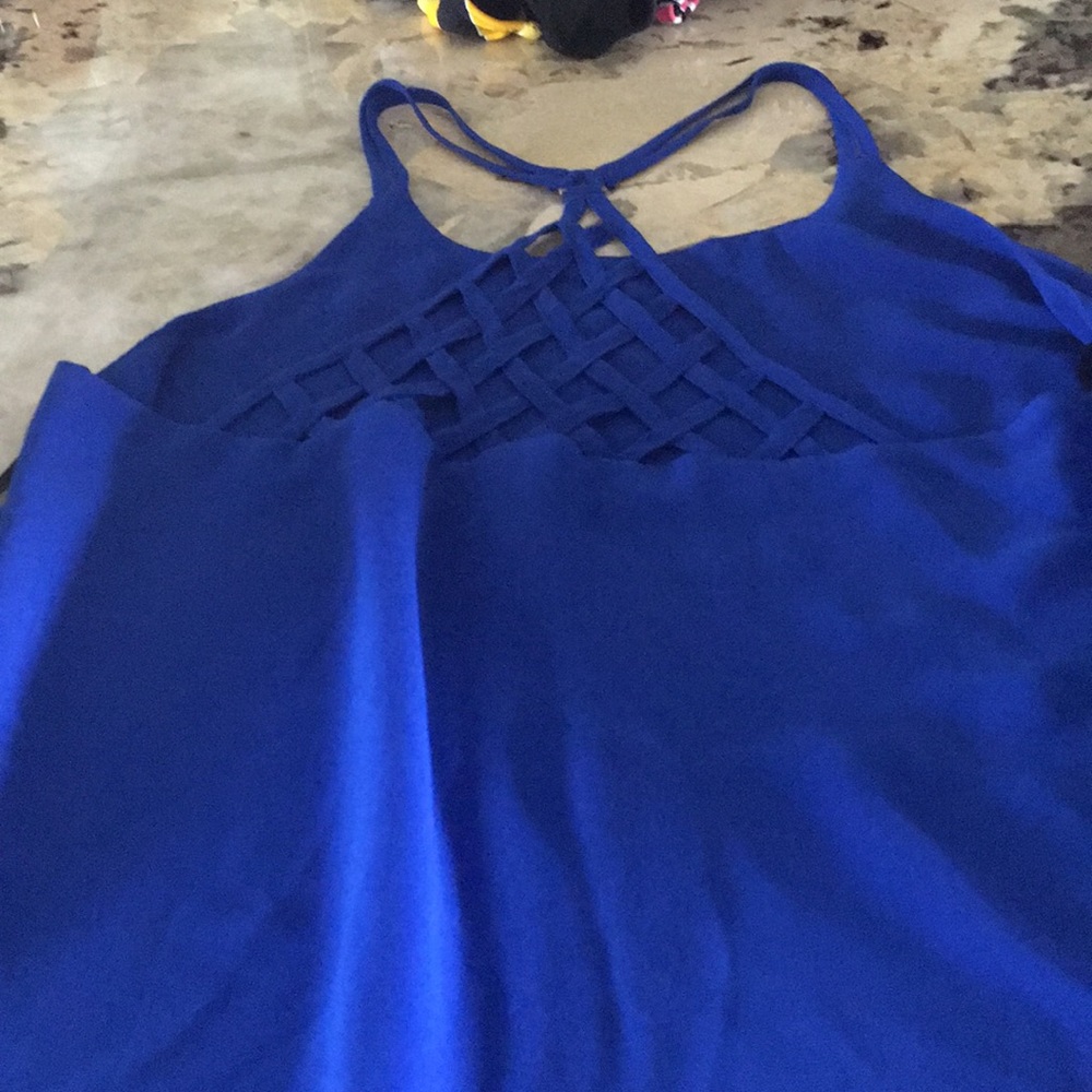 Blue top - Picture 5 of 5